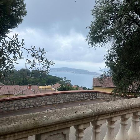 Bas De Villa Vue Mer Eze Village エクステリア 写真